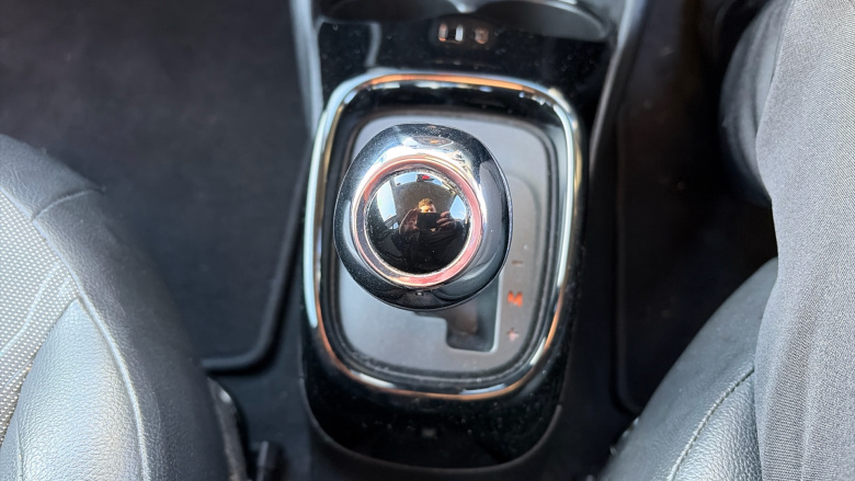 Toyota Aygo 1.0 VVT-i X-Clusiv 5dr x-shift Petrol Hatchback